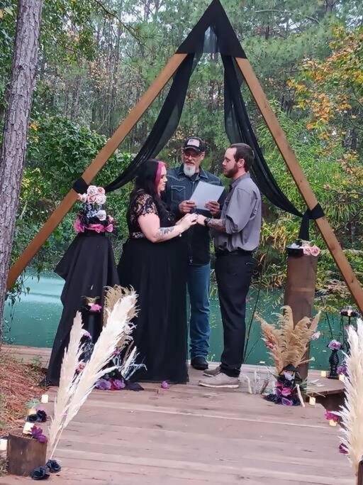 Waterfront Houston Hide Out In A Magical Forest Waller Экстерьер фото
