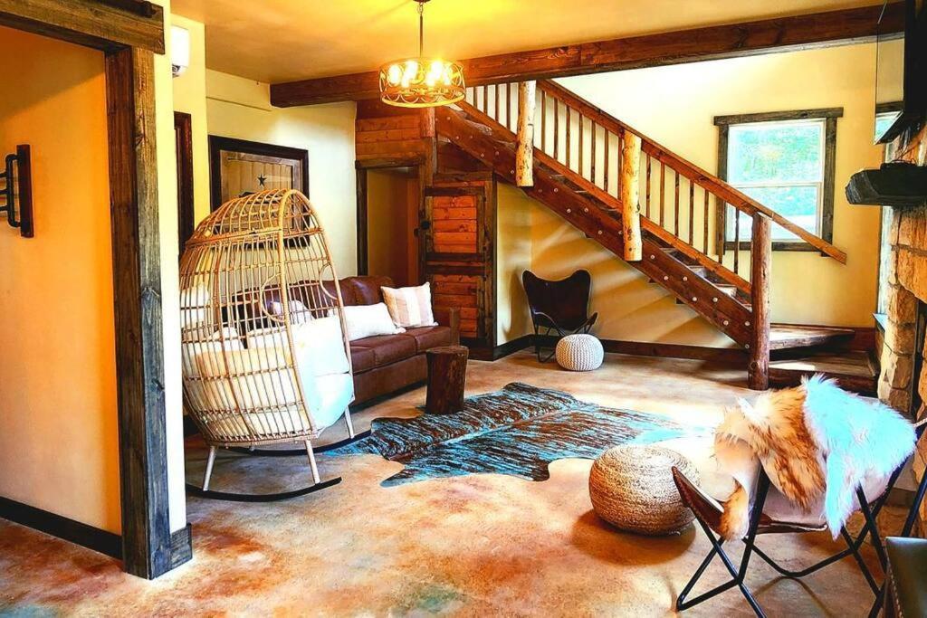 Waterfront Houston Hide Out In A Magical Forest Waller Экстерьер фото